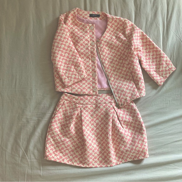 Pink 2 piece jacket + skirt set - Picture 1 of 7